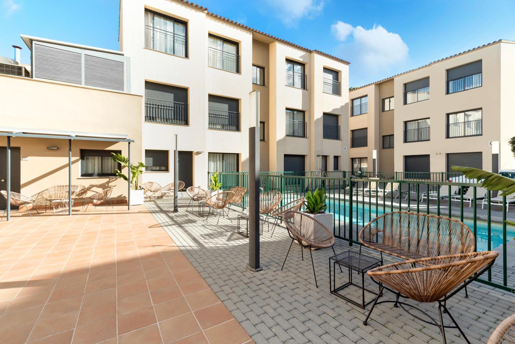 Castell Beach Aparthotel Castelldefels Exterior foto